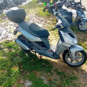 aprilia sportcity 125 année 2008