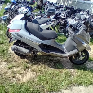marche pied gauche et droit piaggio xevo