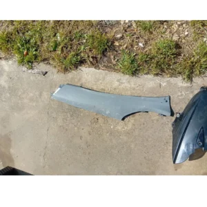 Bas de carenage gauche,batterie piaggio x9